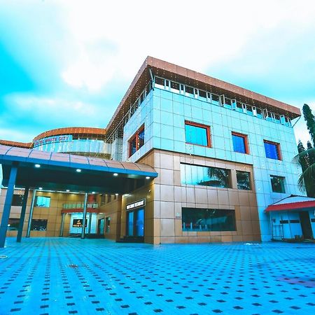 Hotel White City North Paravur Exteriér fotografie