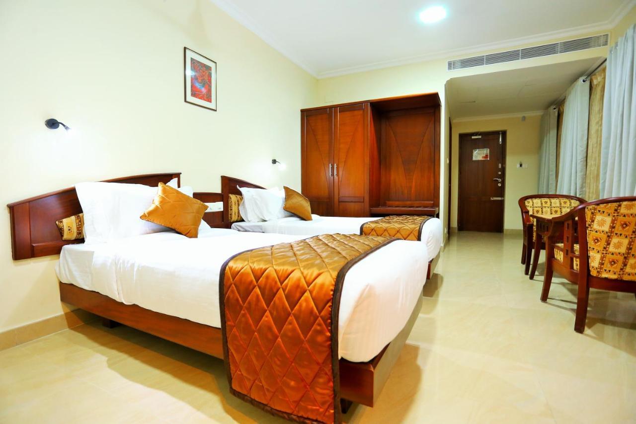 Hotel White City North Paravur Exteriér fotografie