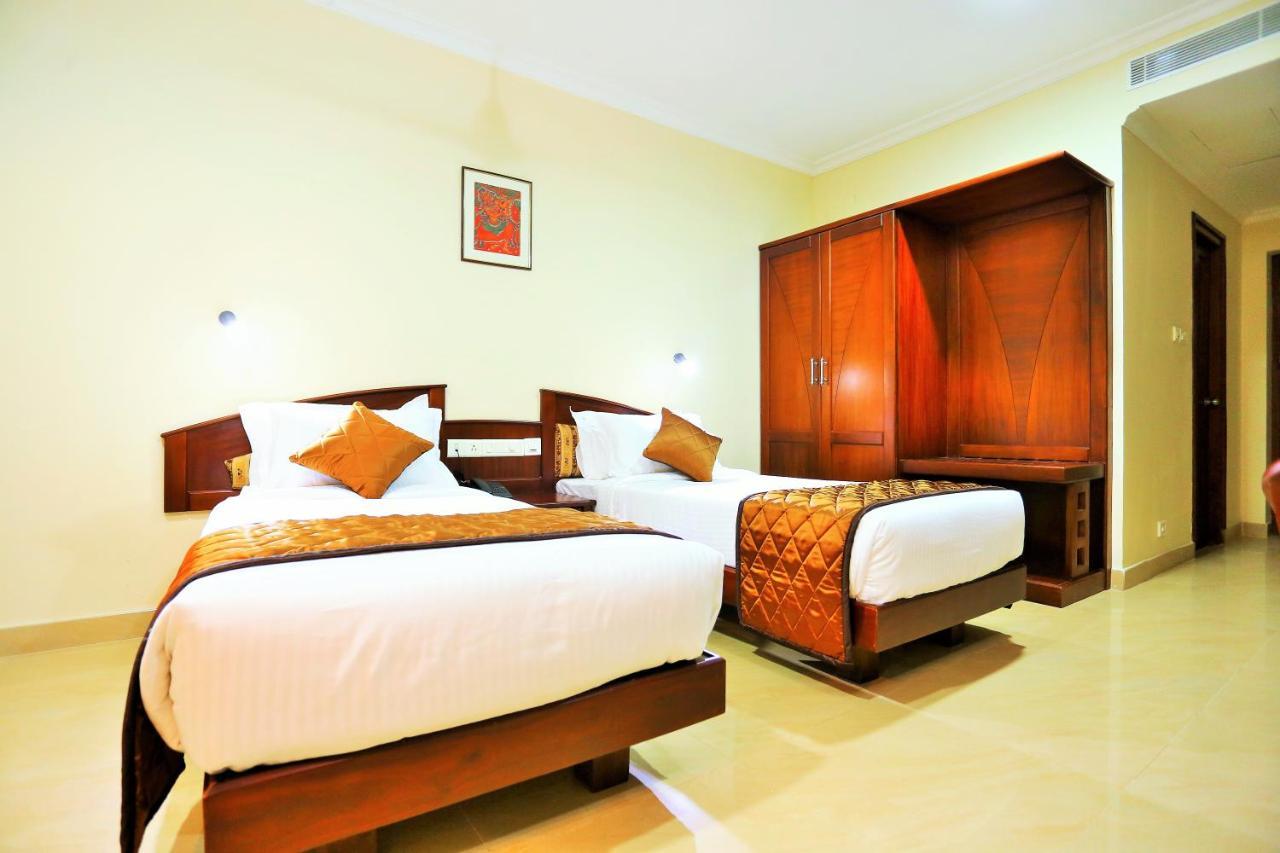 Hotel White City North Paravur Exteriér fotografie