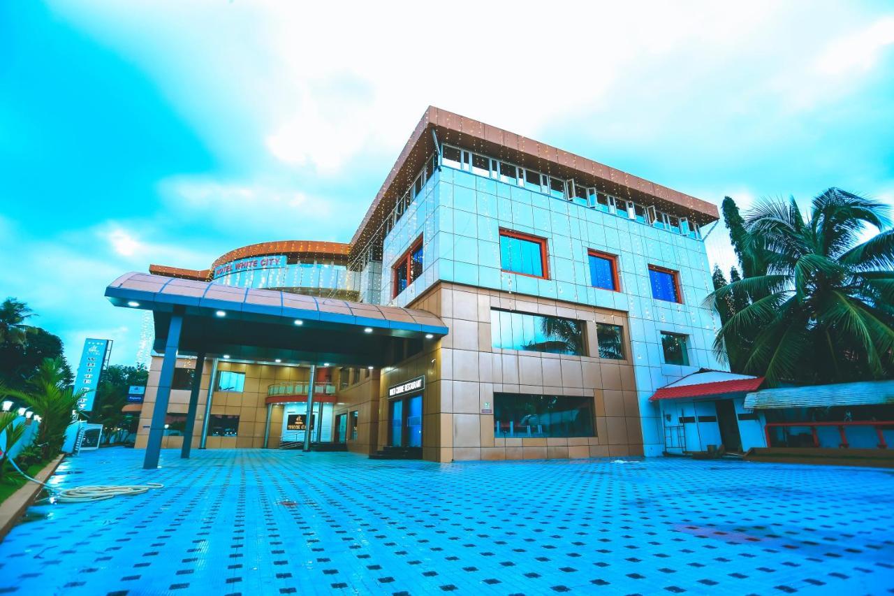 Hotel White City North Paravur Exteriér fotografie